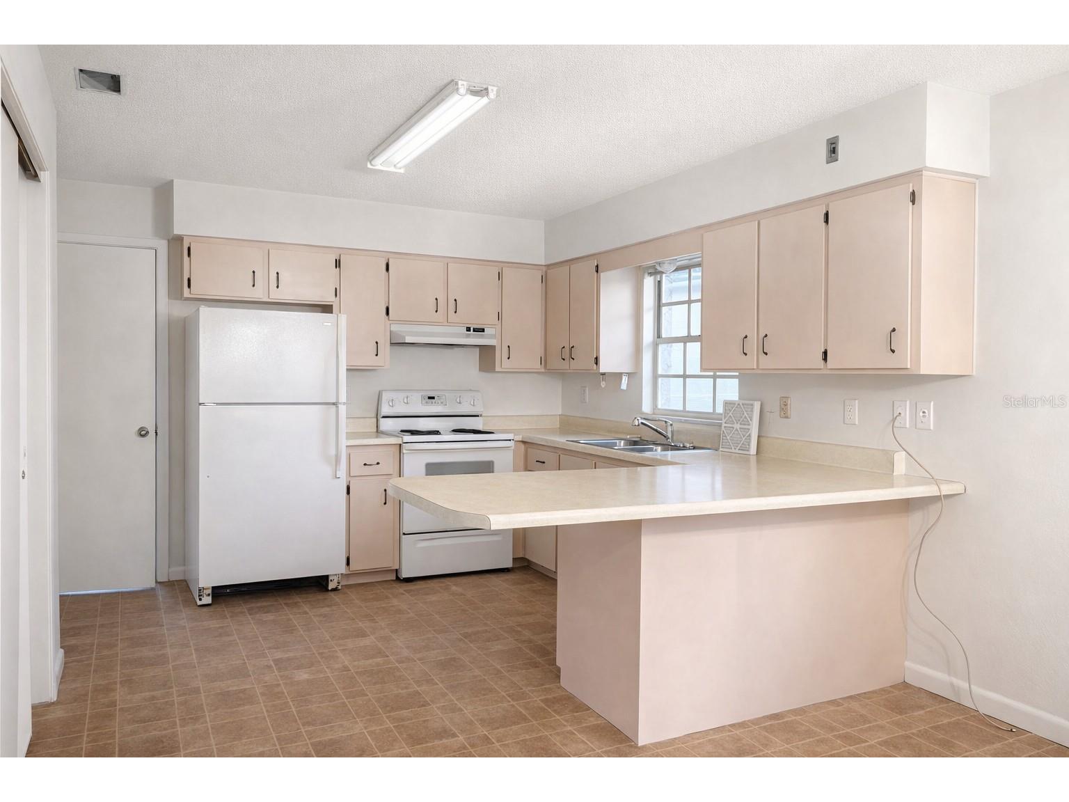 11836 Orange Street San Antonio FL 33576 TB8498380 image2