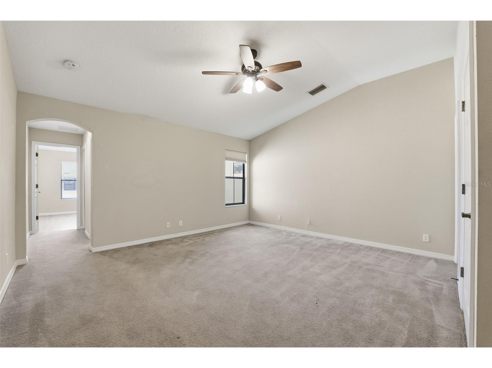 11840 13th Way N Saint Petersburg FL 33716 TB8475261 image17