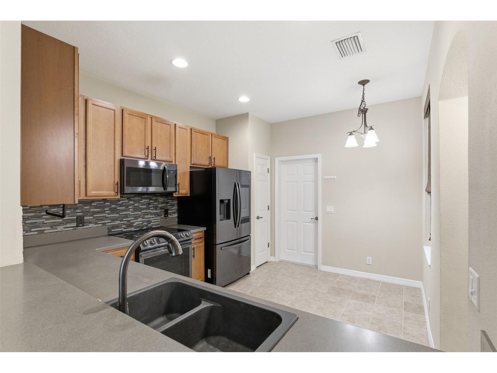 11840 13th Way N Saint Petersburg FL 33716 TB8475261 image9
