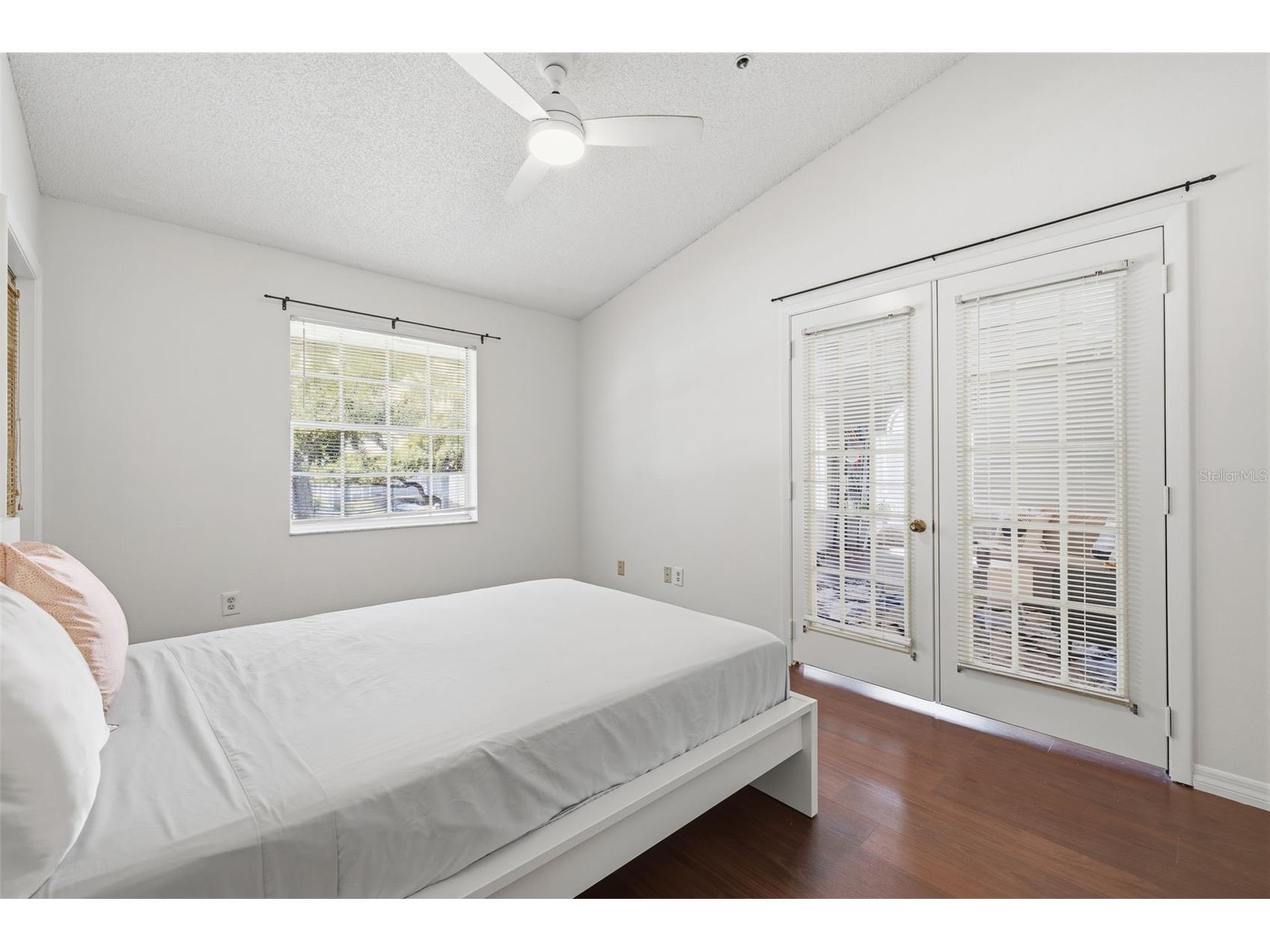 11844 Skylake Place Tampa FL 33617 TB8519481 image17