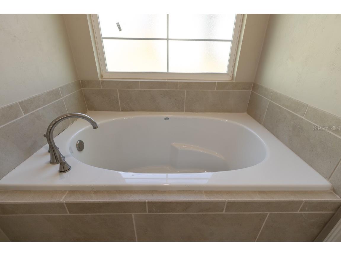 11848 NW 15th Road Gainesville FL 32606 GC525200 image16