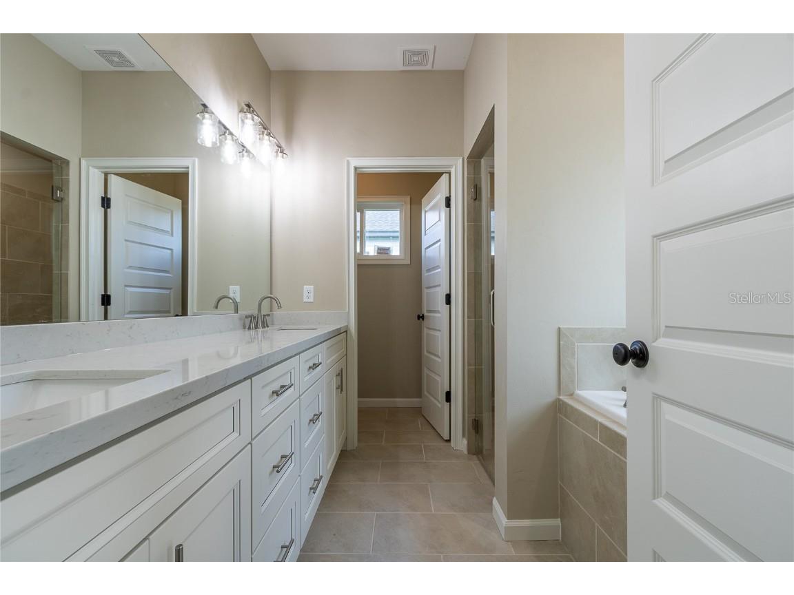 11848 NW 15th Road Gainesville FL 32606 GC525200 image41