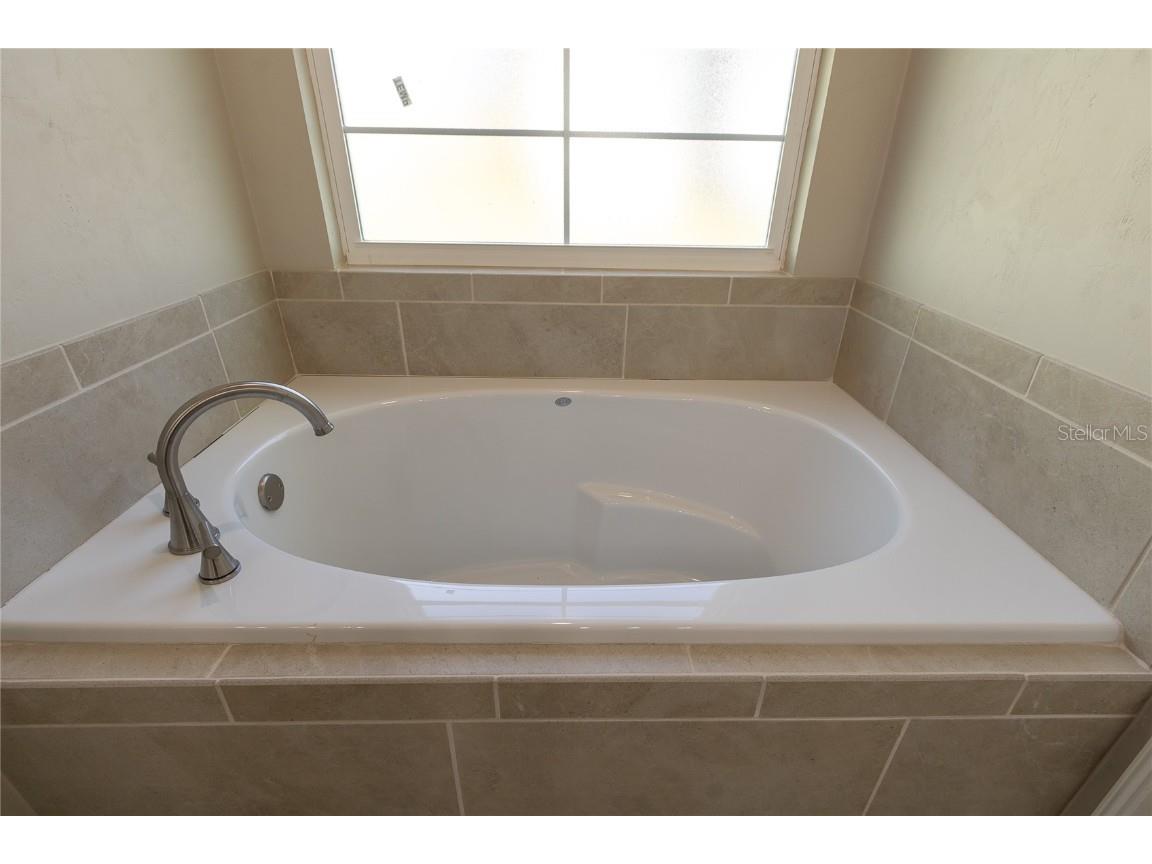 11848 NW 15th Road Gainesville FL 32606 GC525200 image45