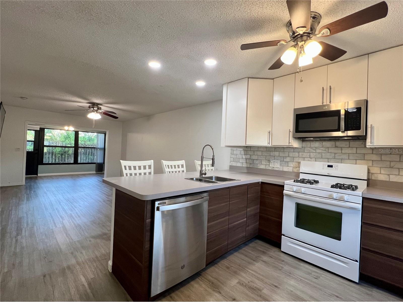 1185 Mission Circle Clearwater FL 33759 TB8479642 image3