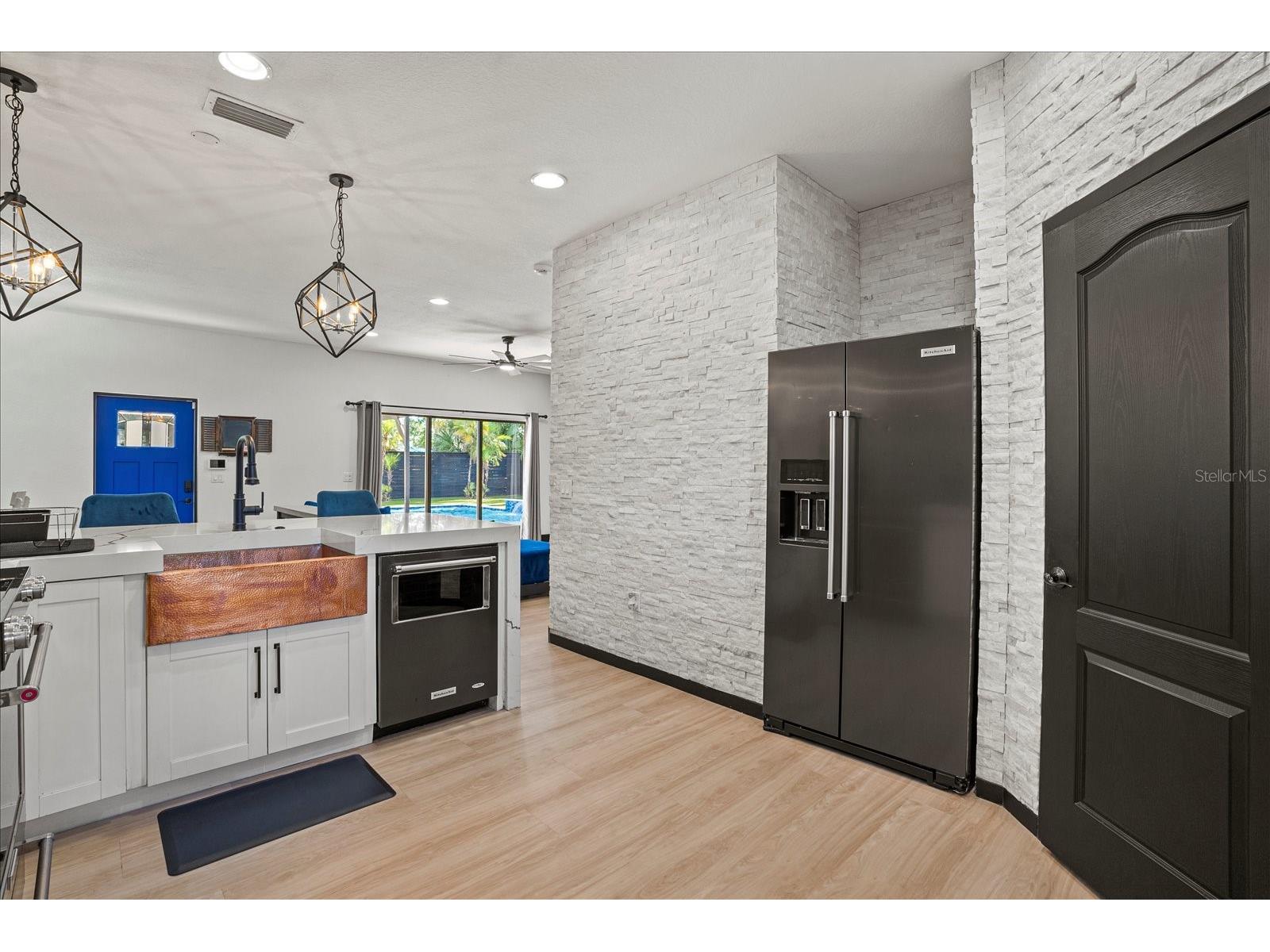 1185 S Shade Avenue Sarasota FL 34237 N6143460 image16