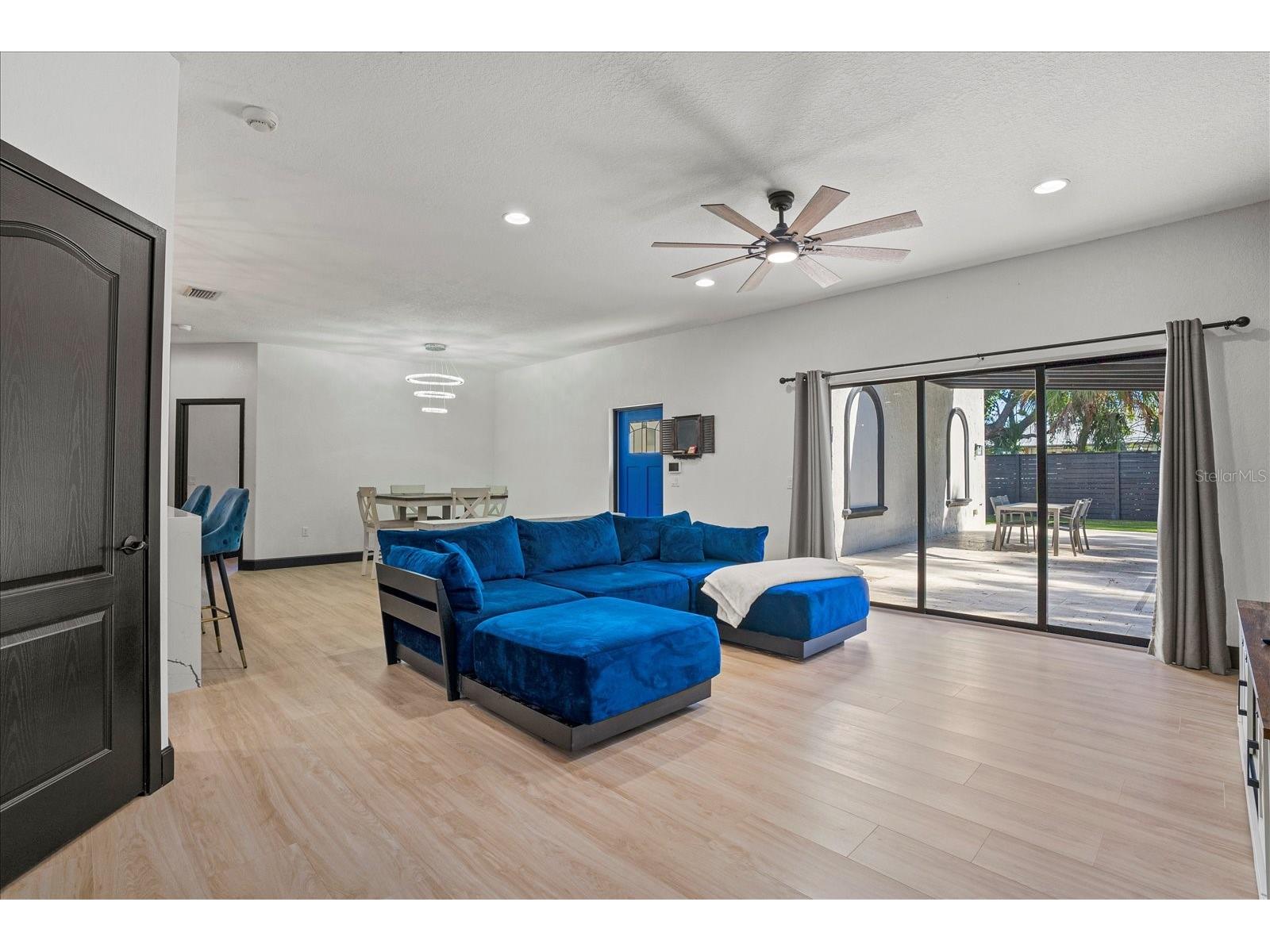 1185 S Shade Avenue Sarasota FL 34237 N6143460 image8