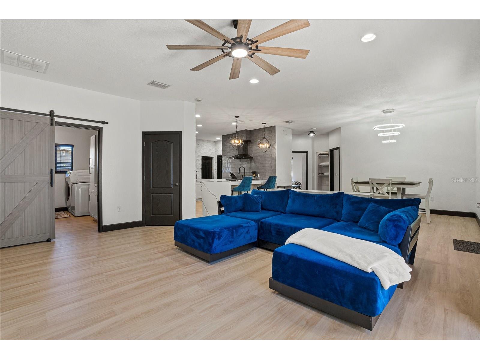 1185 S Shade Avenue Sarasota FL 34237 N6143460 image9