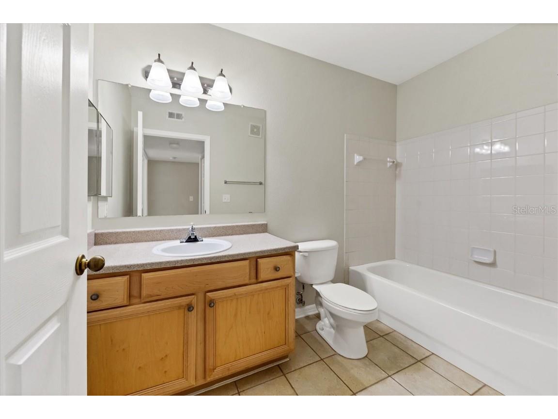 1185 Villagio Circle #208 Sarasota FL 34237 A4674588 image22