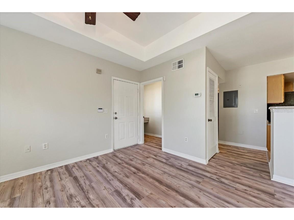 1185 Villagio Circle #208 Sarasota FL 34237 A4674588 image3