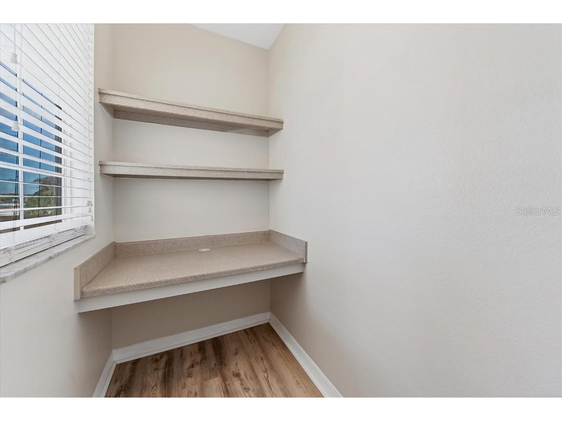 1185 Villagio Circle #208 Sarasota FL 34237 A4674588 image4