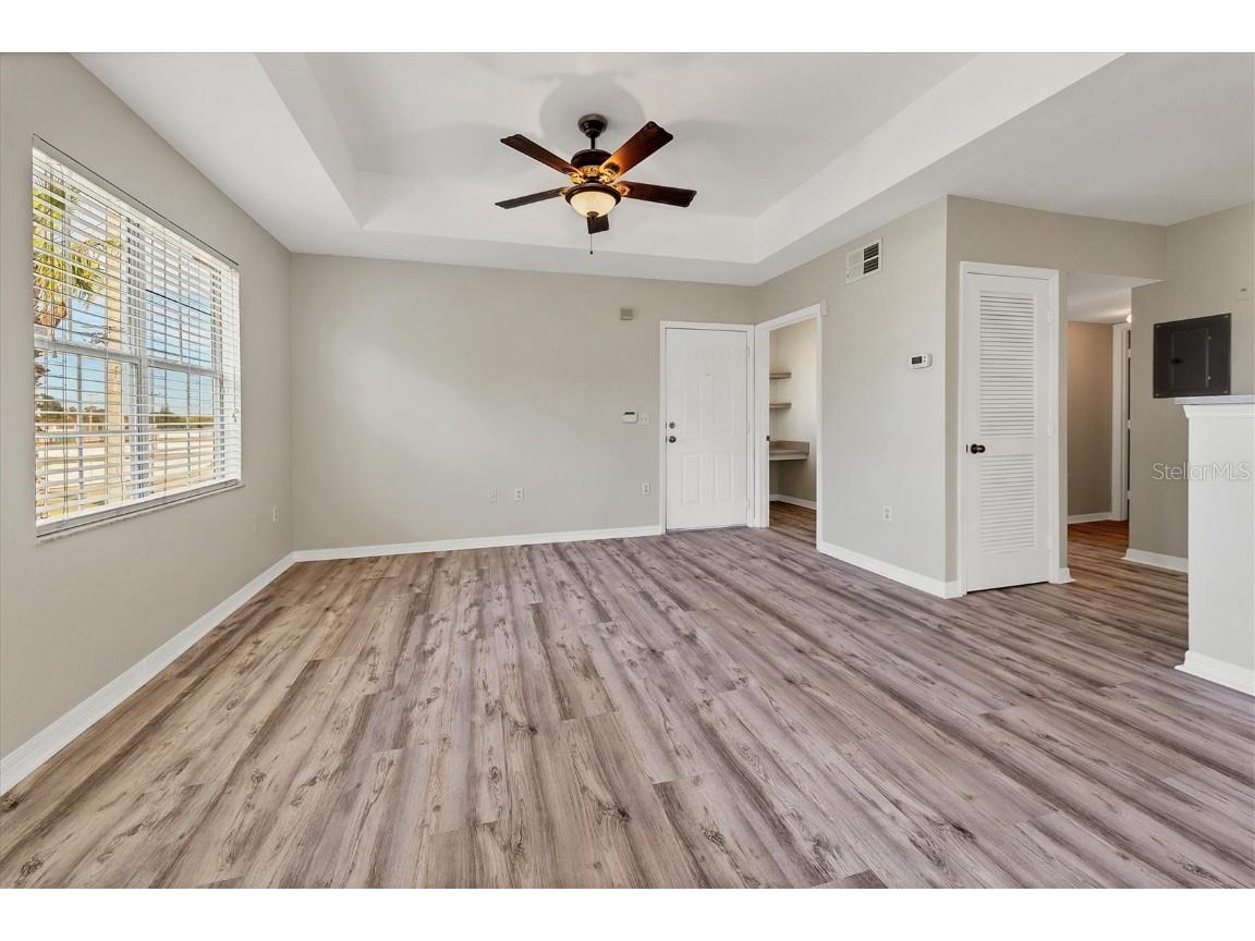 1185 Villagio Circle #208 Sarasota FL 34237 A4674588 image5