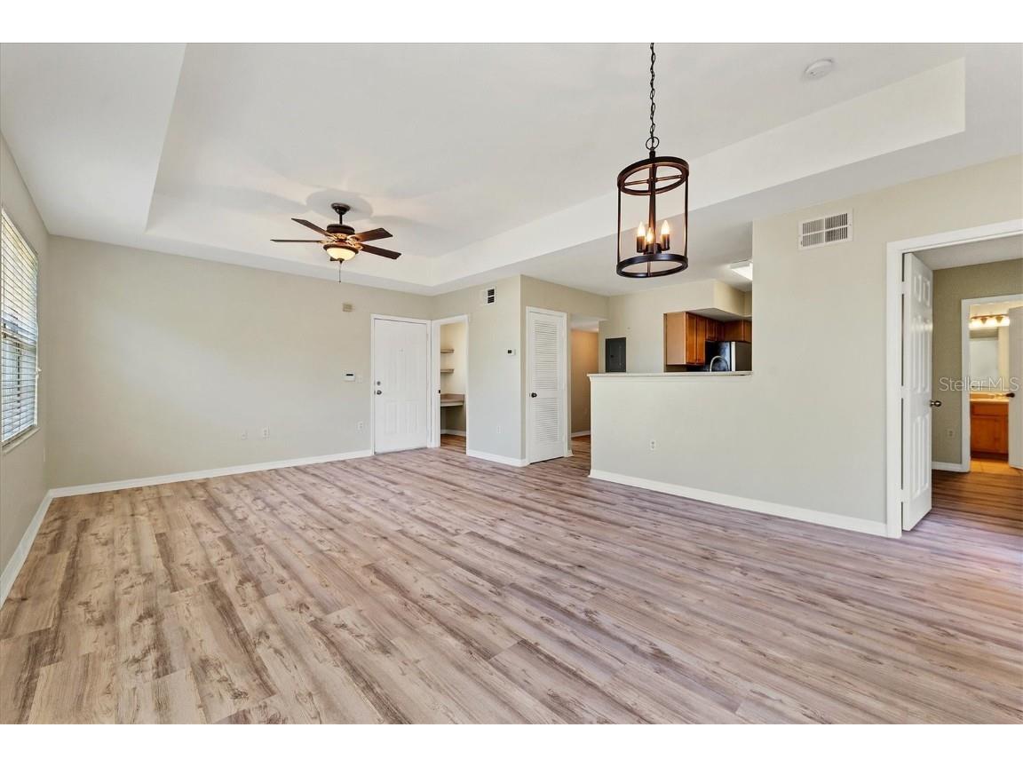 1185 Villagio Circle #208 Sarasota FL 34237 A4674588 image8