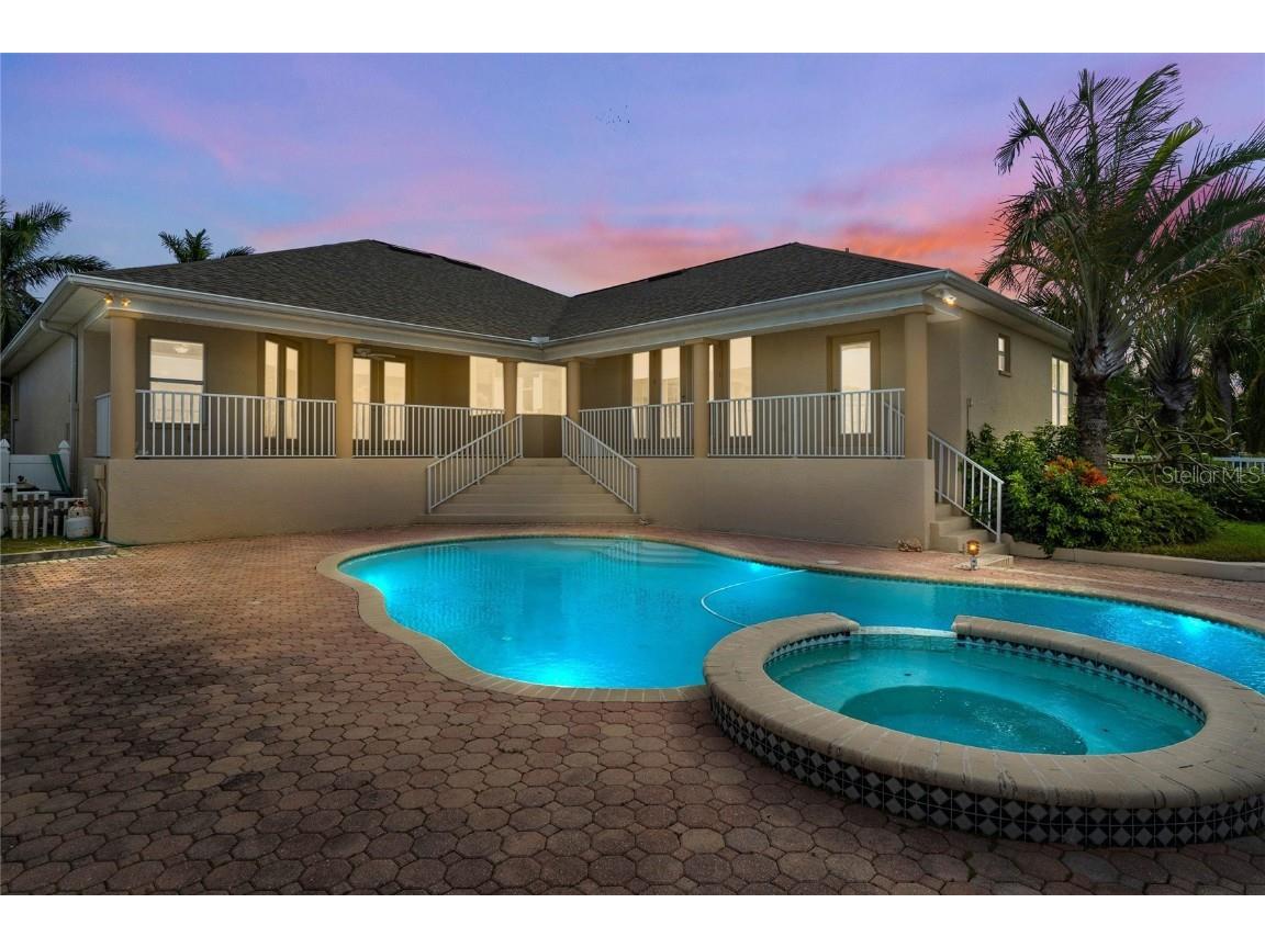 11850 7th Street E Treasure Island FL 33706 U8215482 image1