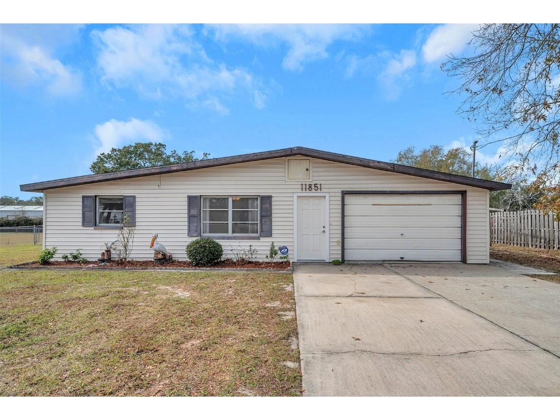 11851 Pine Forest Drive New Port Richey FL 34654 W7851953 image1