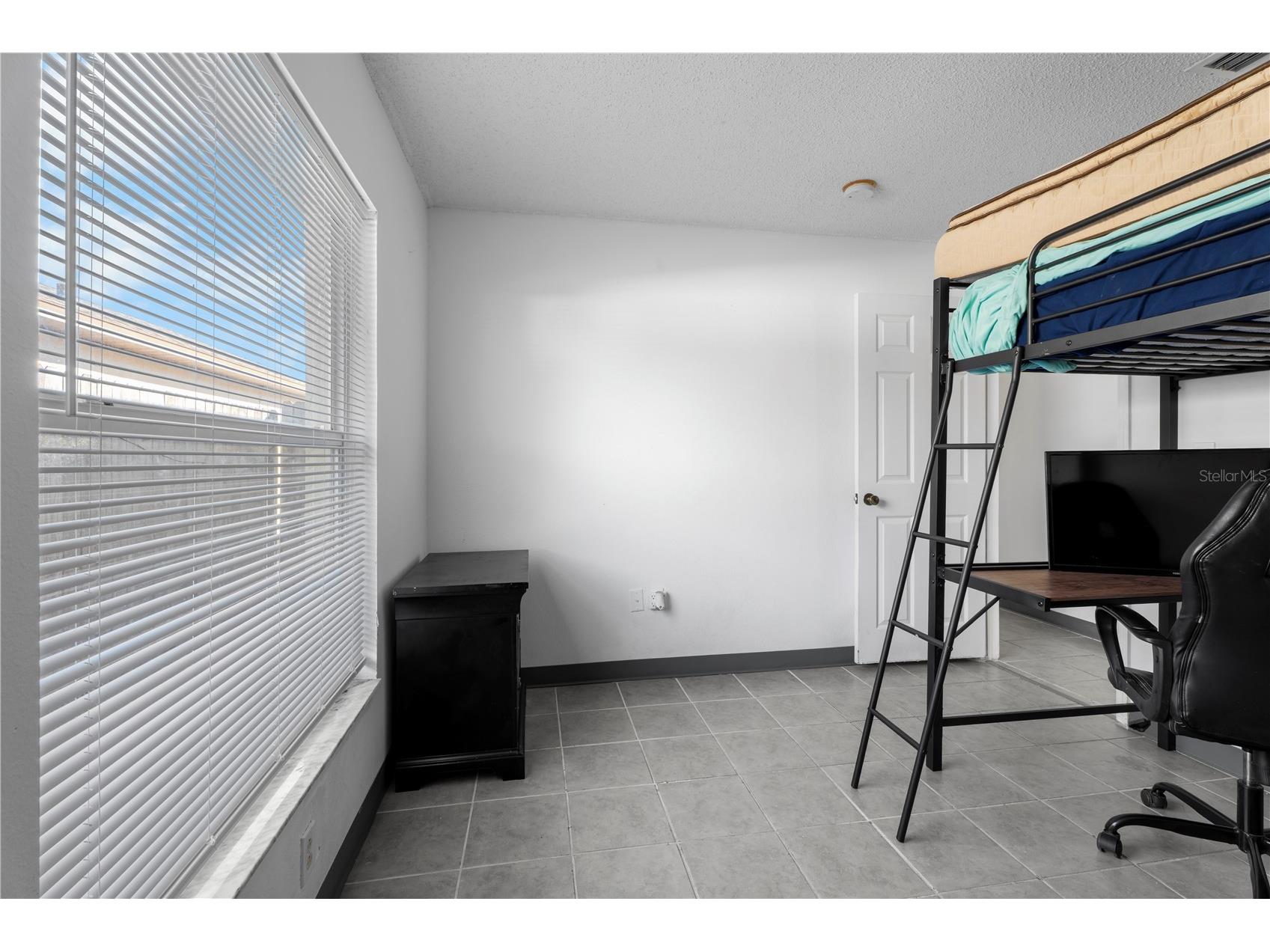 11852 Lark Song Loop Riverview FL 33579 TB8507334 image17