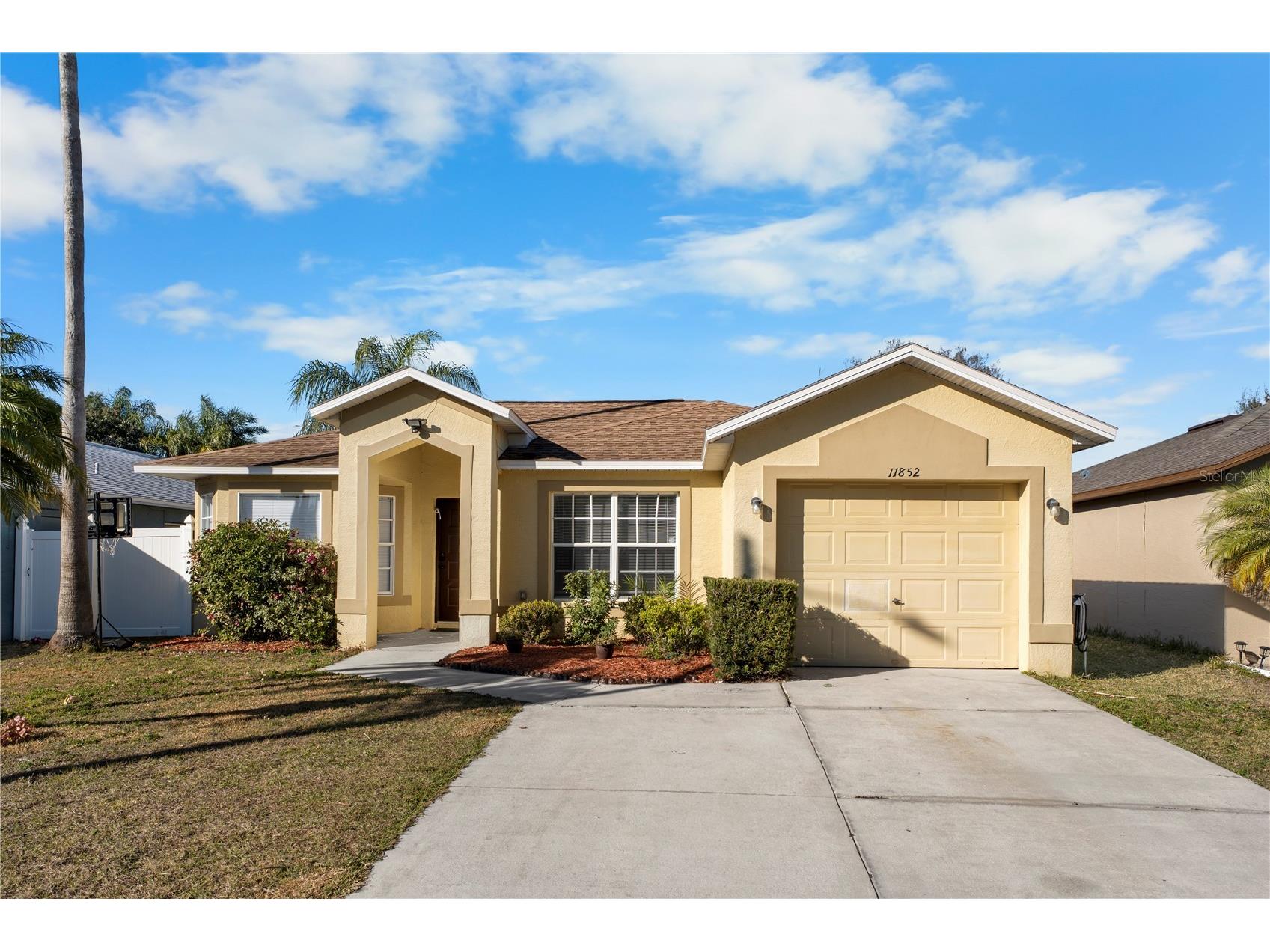 11852 Lark Song Loop Riverview FL 33579 TB8507334 image3