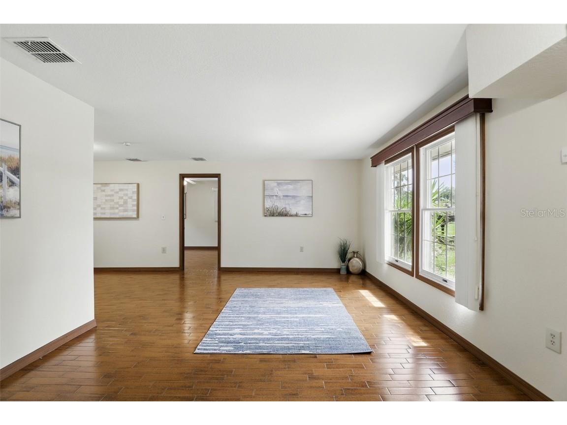 1186 Laguna Circle Saint Cloud FL 34771 - LAKE CENTER S5128408 image15