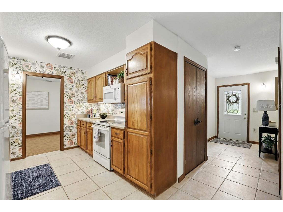 1186 Laguna Circle Saint Cloud FL 34771 - LAKE CENTER S5128408 image26