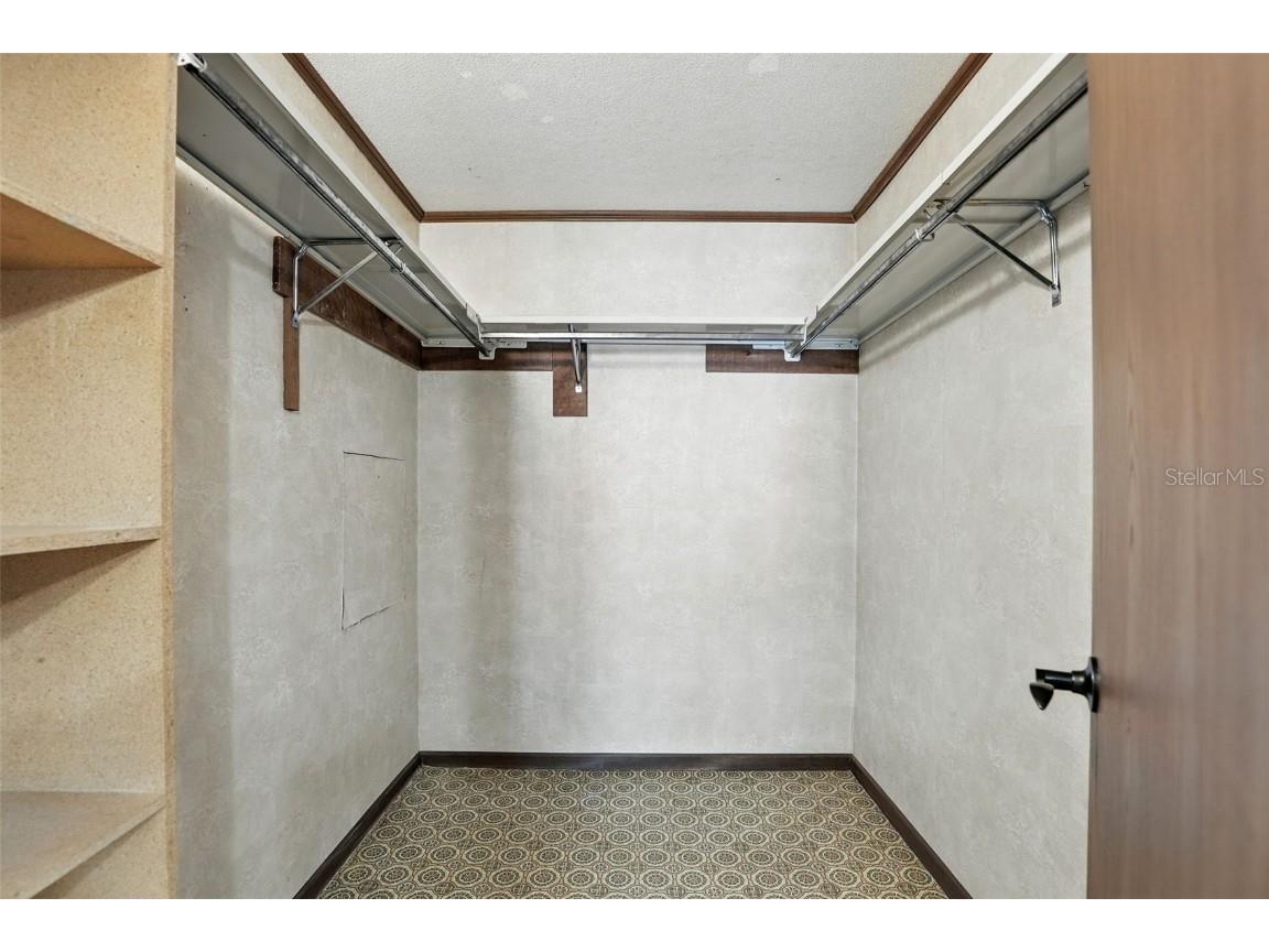 1186 Laguna Circle Saint Cloud FL 34771 - LAKE CENTER S5128408 image32