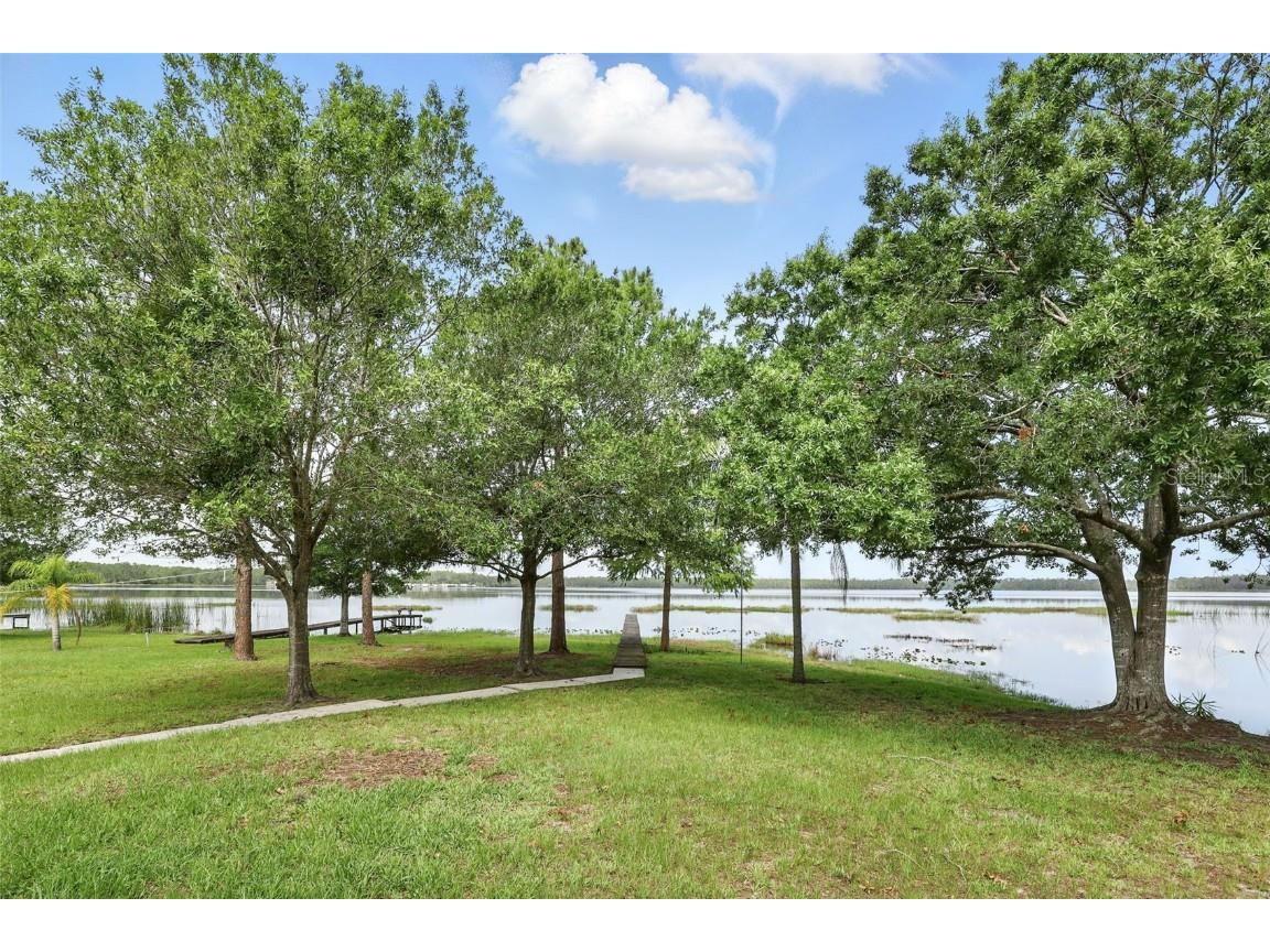 1186 Laguna Circle Saint Cloud FL 34771 - LAKE CENTER S5128408 image43