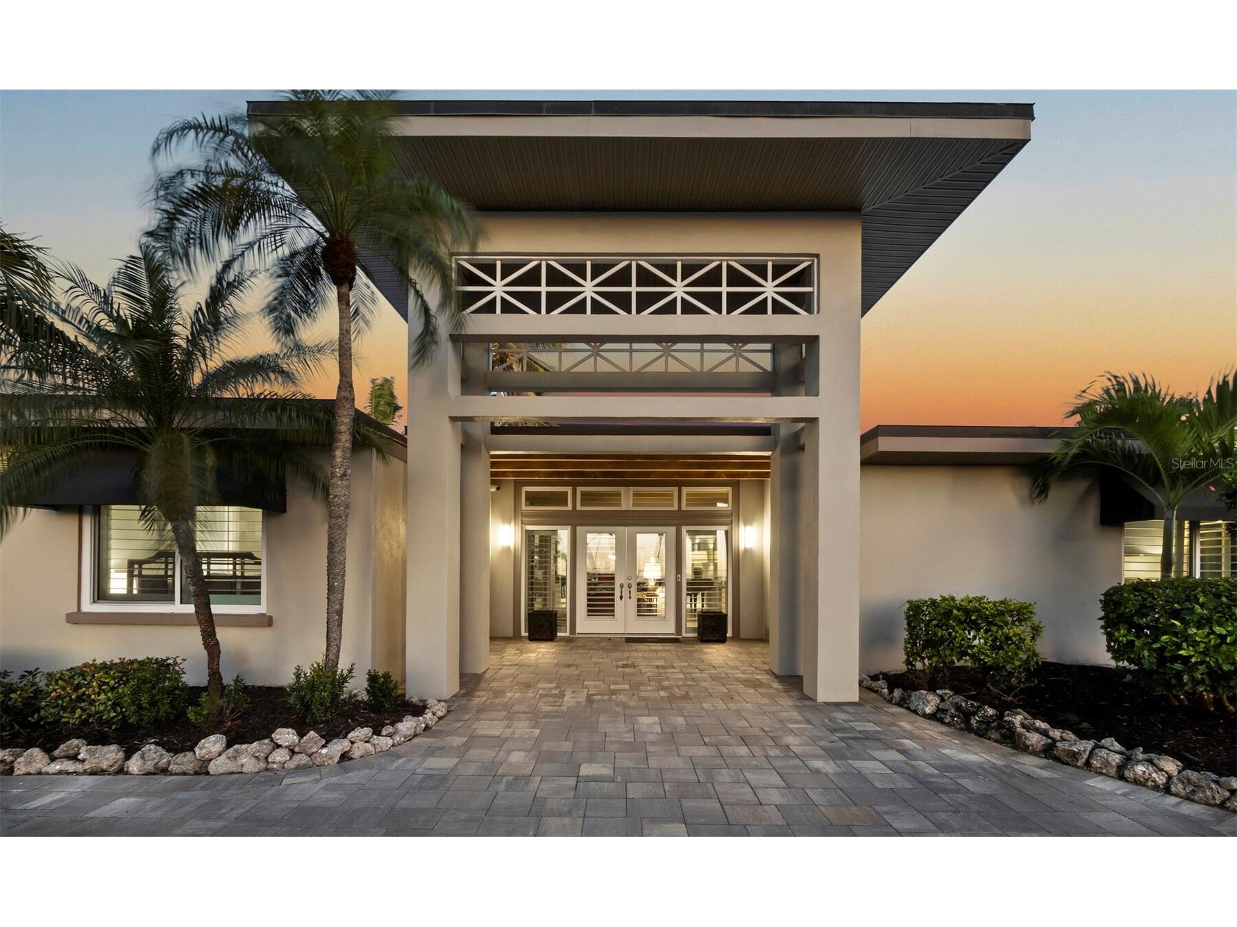 1186 Westway Drive Sarasota FL 34236 - NEW PASS GULF OF MEXICO A4678121 image1