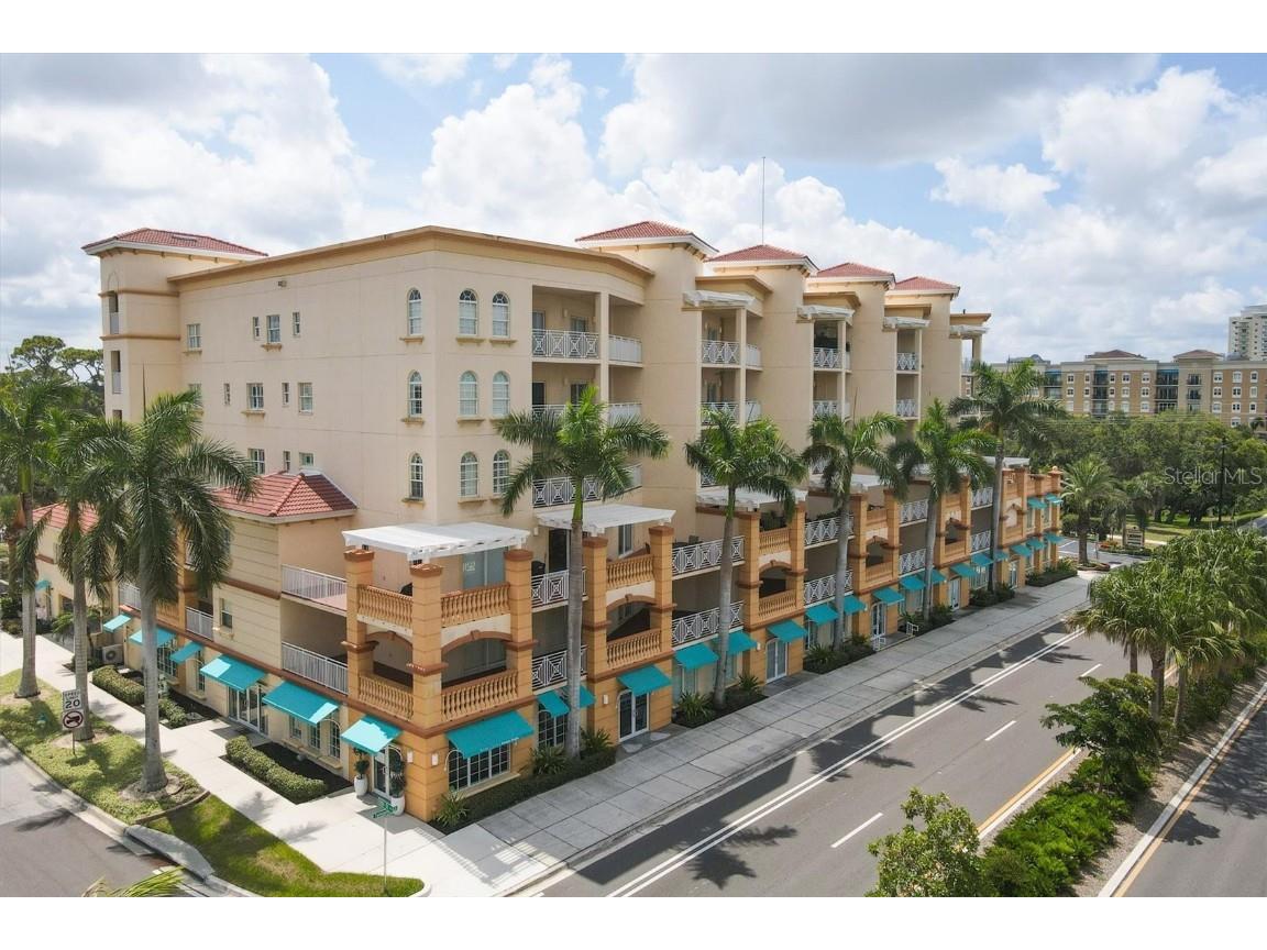 1188 N Tamiami Trail #202 Sarasota FL 34236 A4572551 image1