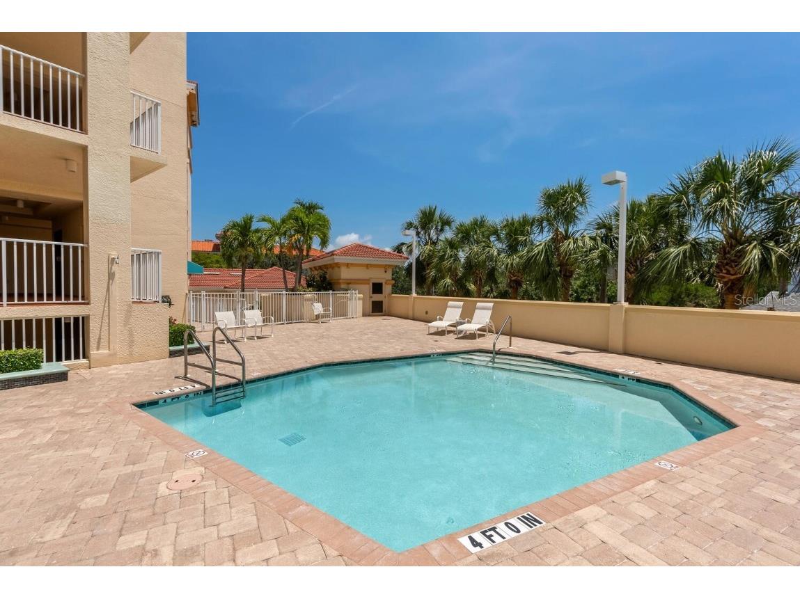 1188 N Tamiami Trail #401 Sarasota FL 34236 A4659094 image32