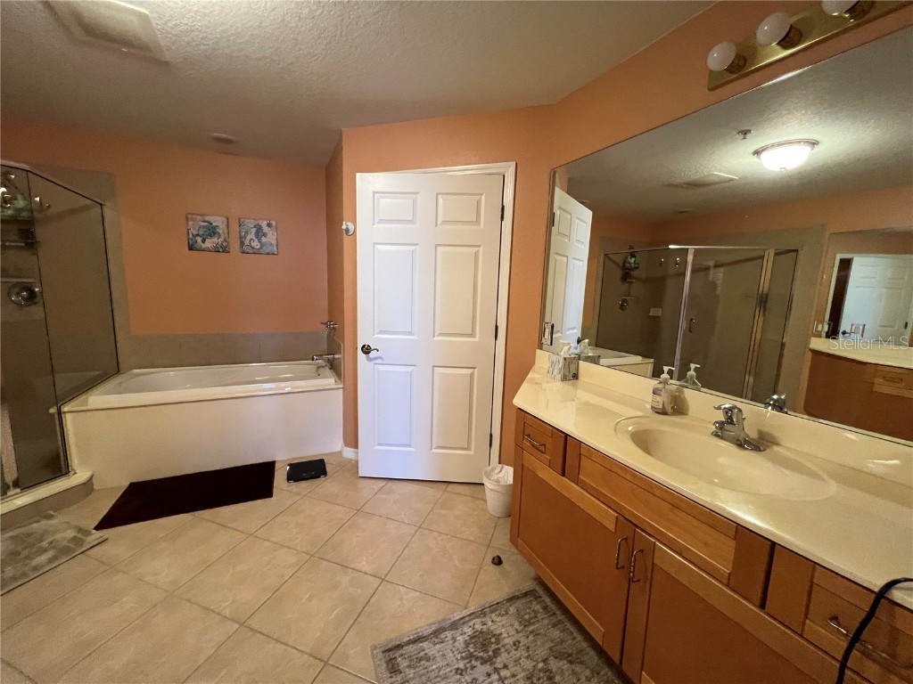 1188 N Tamiami Trail #403 Sarasota FL 34236 A4656937 image13