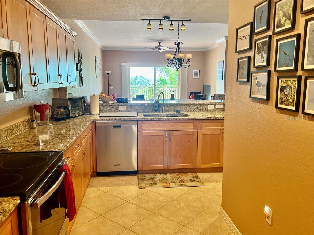1188 N Tamiami Trail #403 Sarasota FL 34236 A4656937 image9
