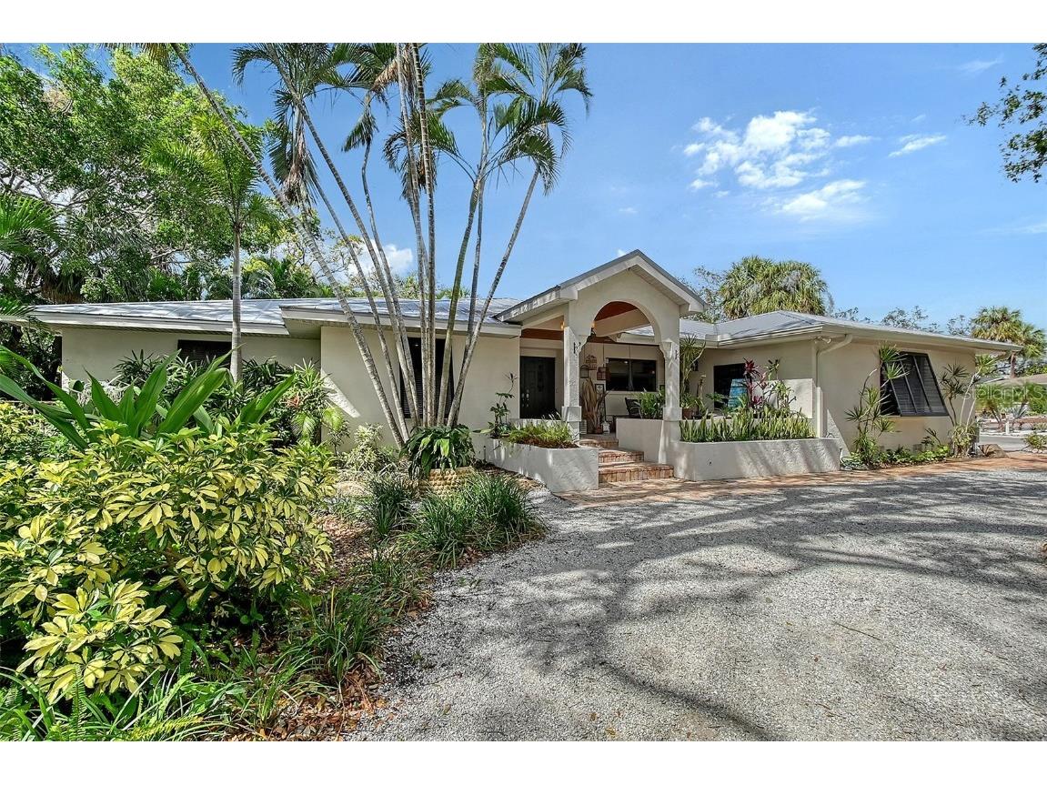 1188 Tahiti Parkway Sarasota FL 34236 A4640870 image1