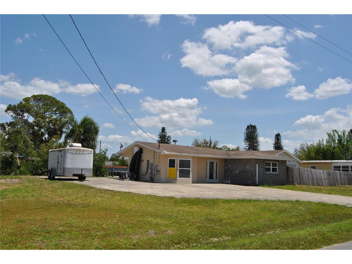 119 18th Street NW Ruskin FL 33570 TB8378138 image2