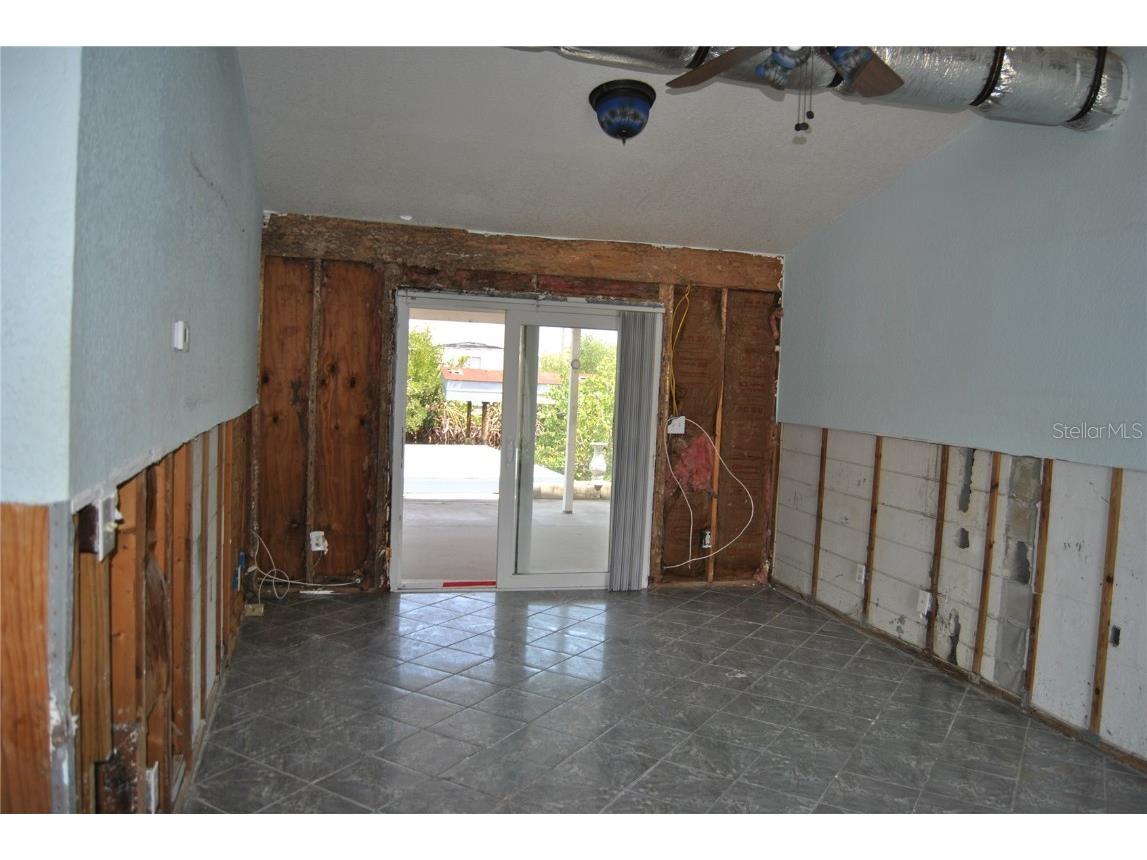 119 18th Street NW Ruskin FL 33570 TB8378138 image3