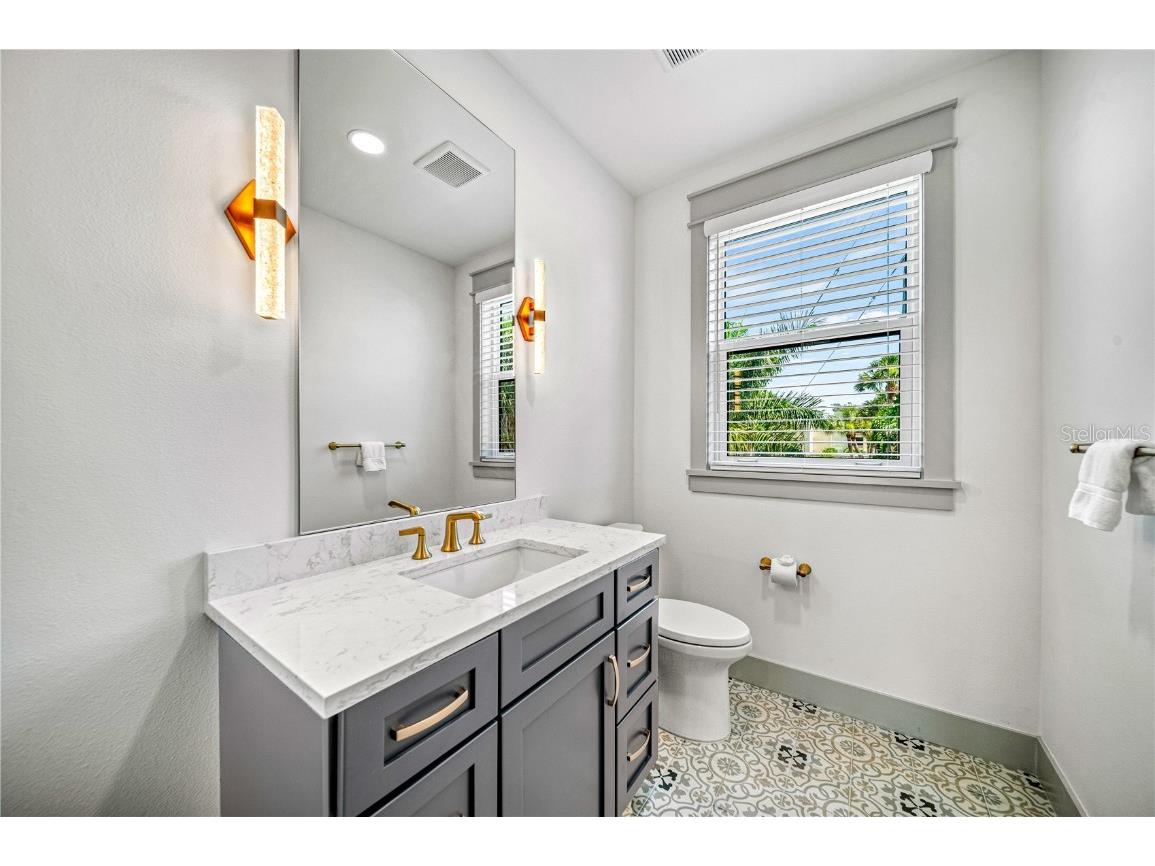 119 Avenida Messina Sarasota FL 34242 A4656843 image19