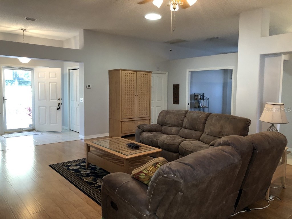 119 Costa Mesa Drive Lady Lake FL 32159 OM705111 image5