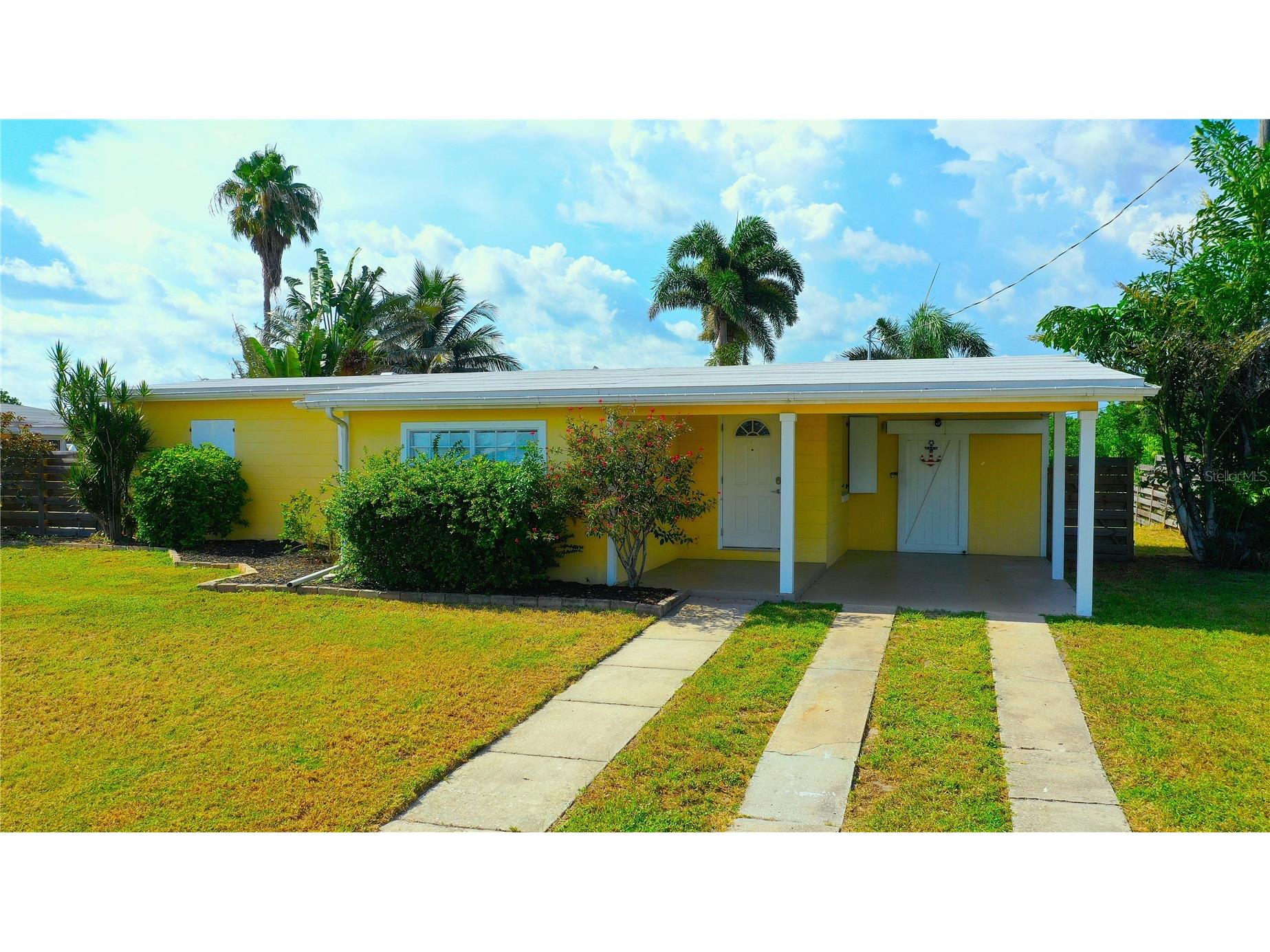 119 Palmetto Circle Port Charlotte FL 33952 - CANAL B7 C7513065 image1