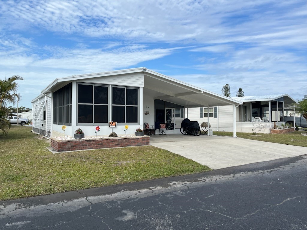 119 S Fiji Circle Englewood FL 34223 A4635470 image1