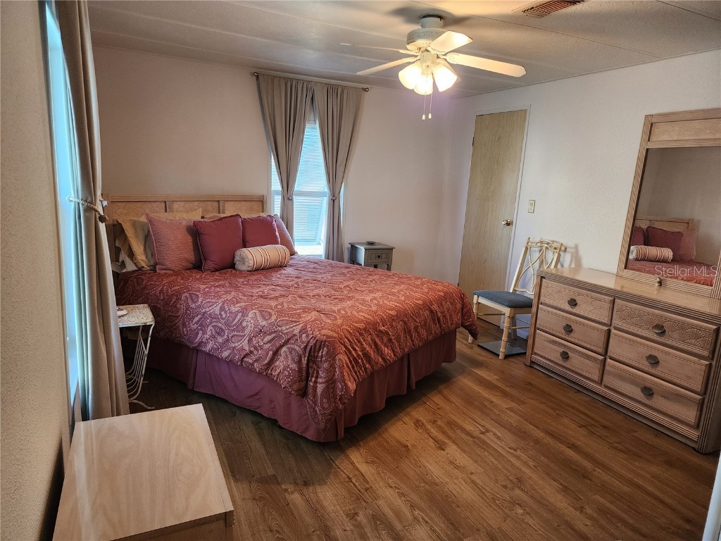 119 S Fiji Circle Englewood FL 34223 A4635470 image19