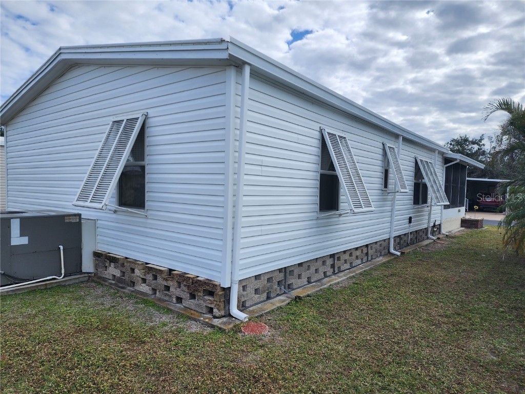 119 S Fiji Circle Englewood FL 34223 A4635470 image28