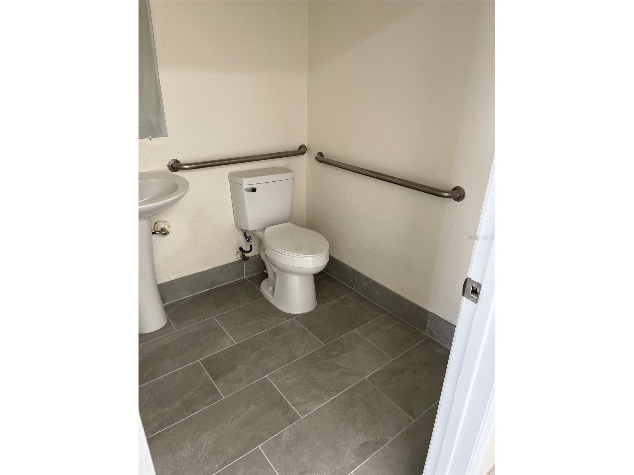 119 Tamiami Trail #G Port Charlotte FL 33953 C7521780 image3