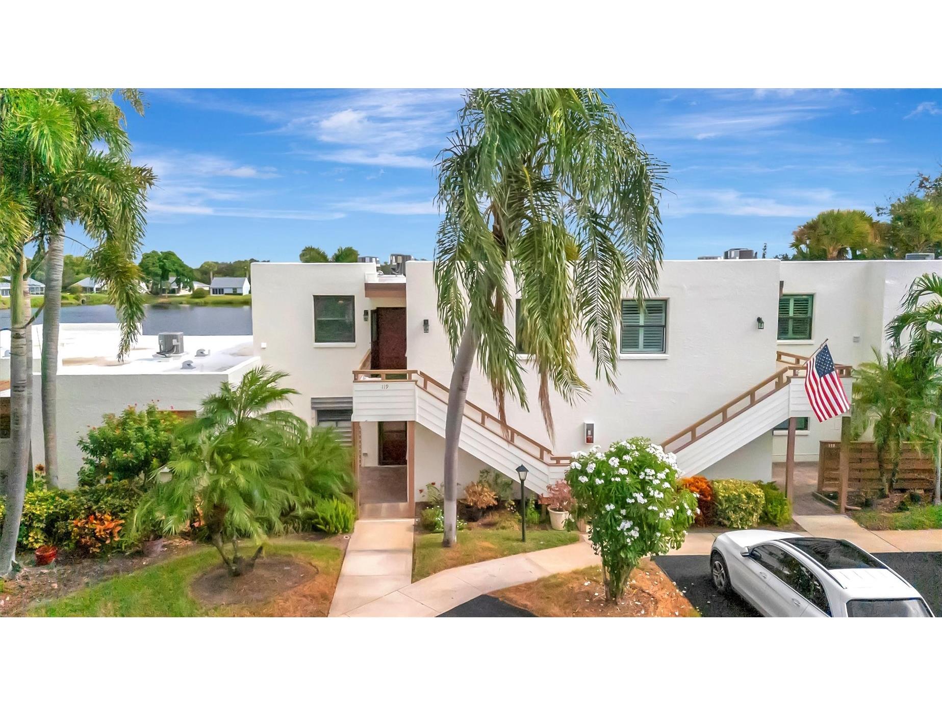 119 Tidewater Drive Bradenton FL 34210 A4668360 image1