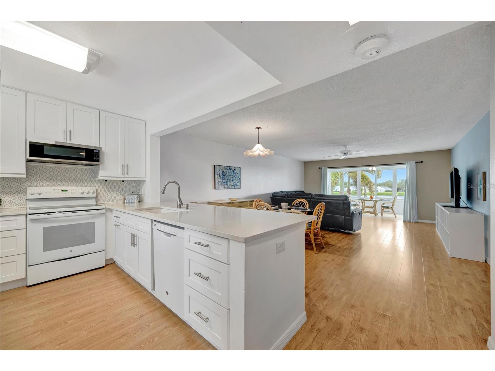 119 Tidewater Drive Bradenton FL 34210 A4668360 image8