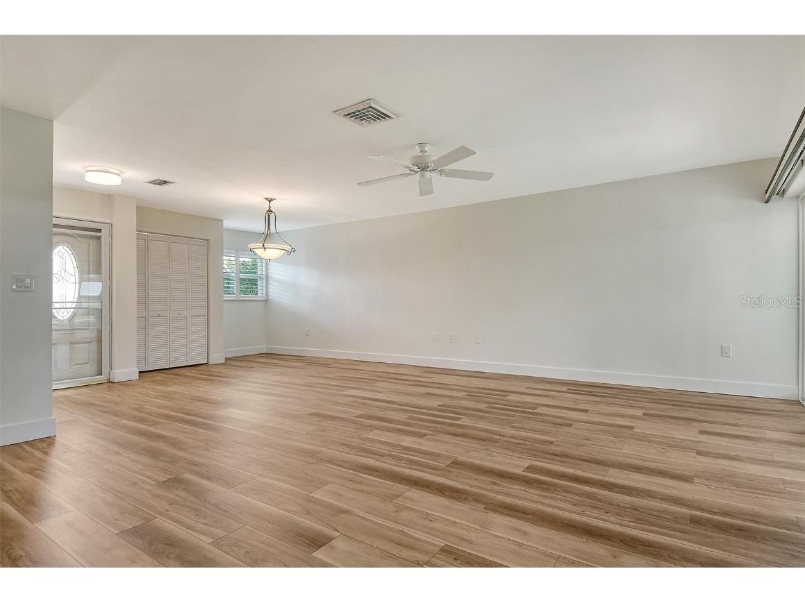 119 Whispering Sands Circle #V36 Sarasota FL 34242 A4656278 image15