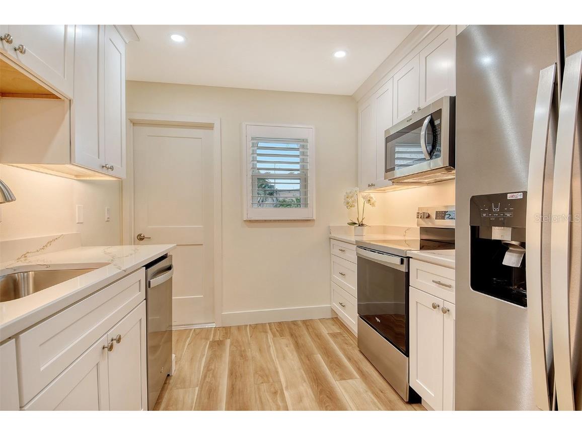 119 Whispering Sands Circle #V36 Sarasota FL 34242 A4656278 image22