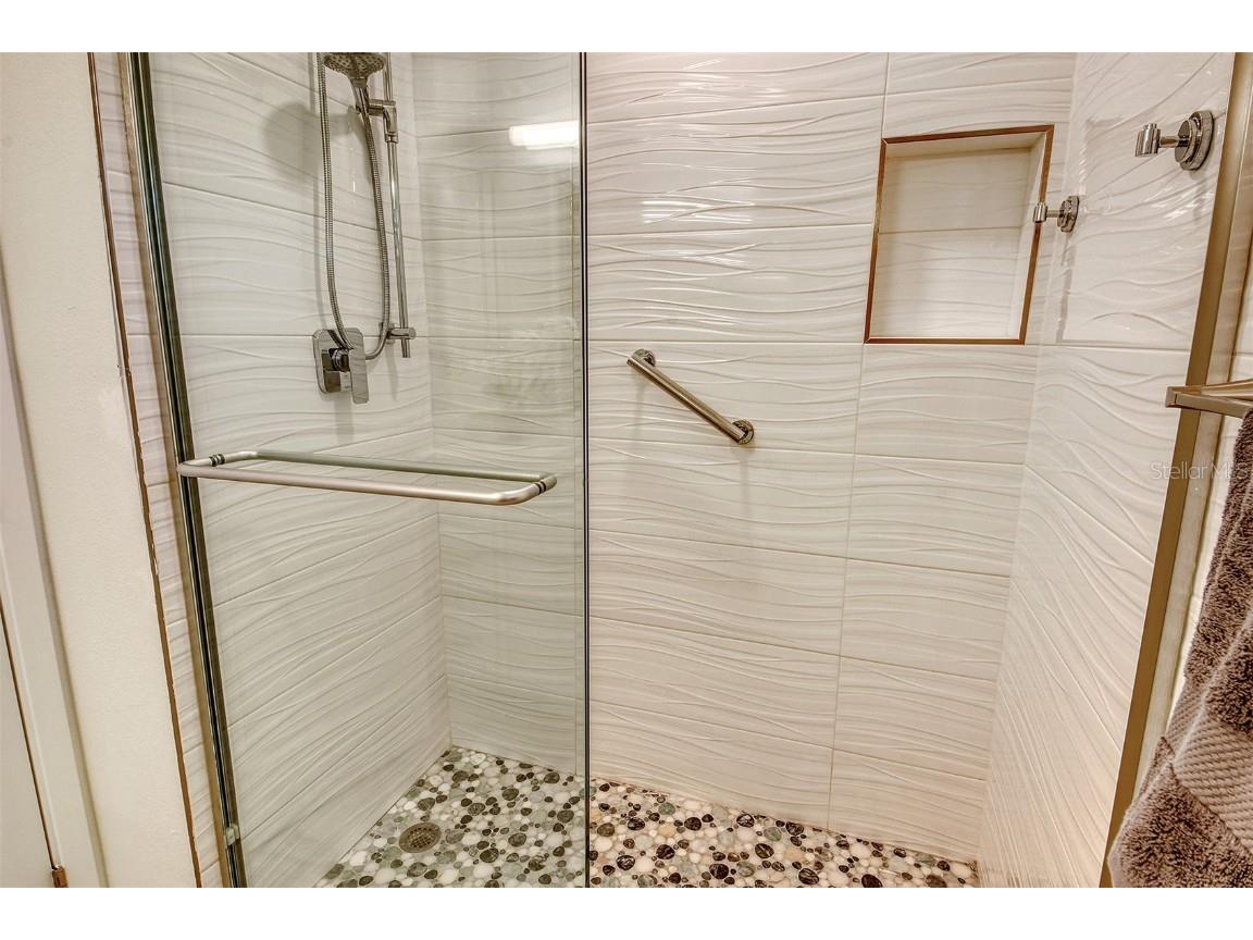 119 Whispering Sands Circle #V36 Sarasota FL 34242 A4656278 image30