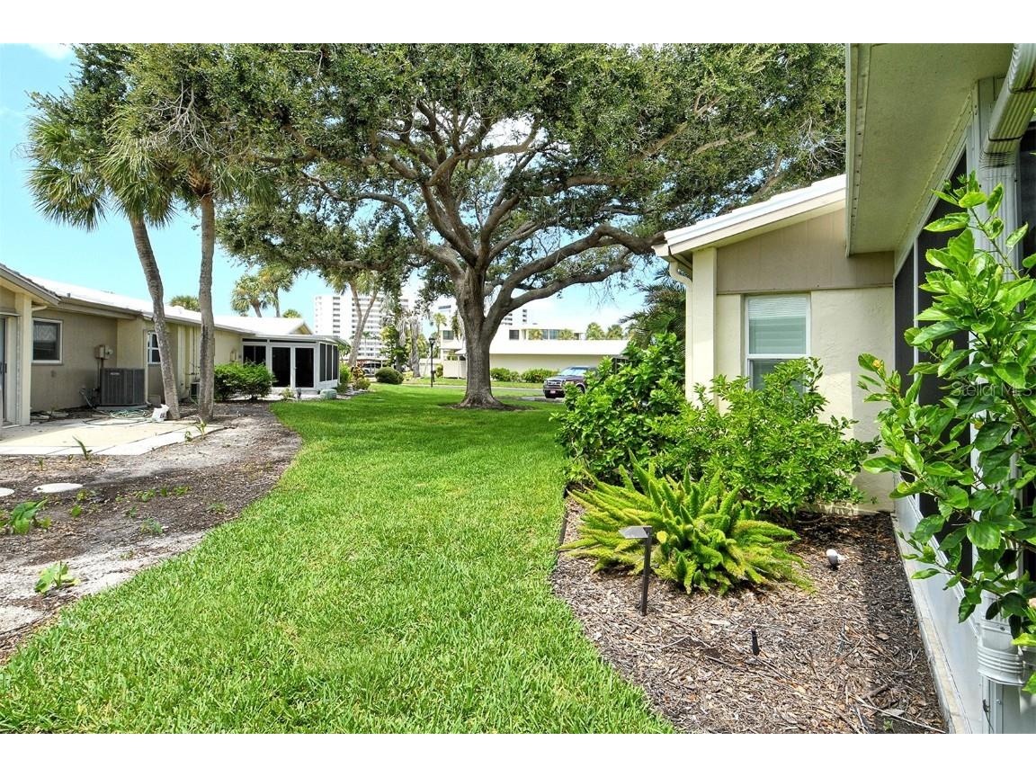 119 Whispering Sands Circle #V36 Sarasota FL 34242 A4656278 image37