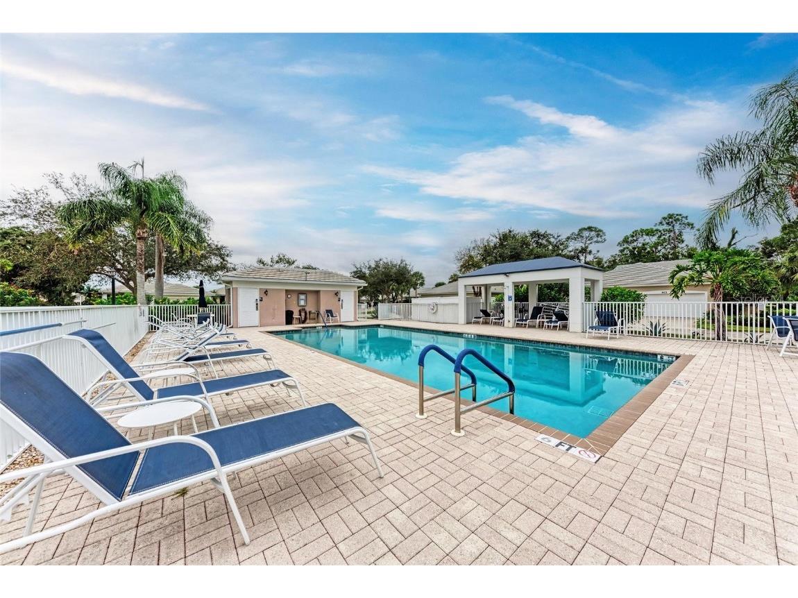 119 Woodbridge Drive #103 Venice FL 34293 A4665617 image32