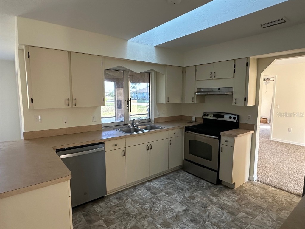 1190 Capricorn Boulevard Punta Gorda FL 33983 A4673046 image3