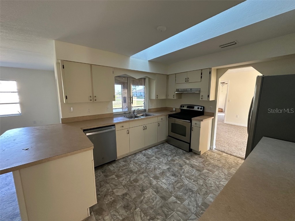 1190 Capricorn Boulevard Punta Gorda FL 33983 A4673046 image4