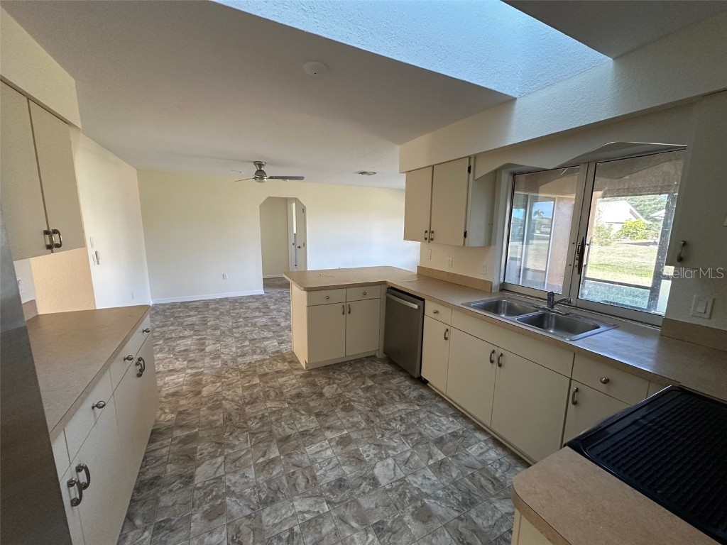 1190 Capricorn Boulevard Punta Gorda FL 33983 A4673046 image5