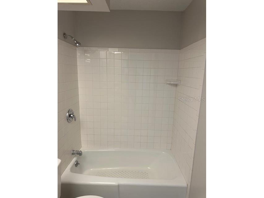 1190 Longfellow Way #135C Sarasota FL 34243 N6137352 image24